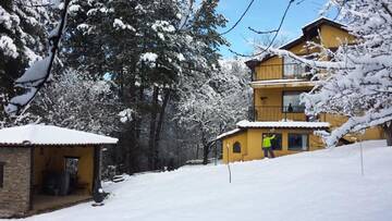 Фото Дома для отпуска Вила Лунна нощ г. Podgumer 3